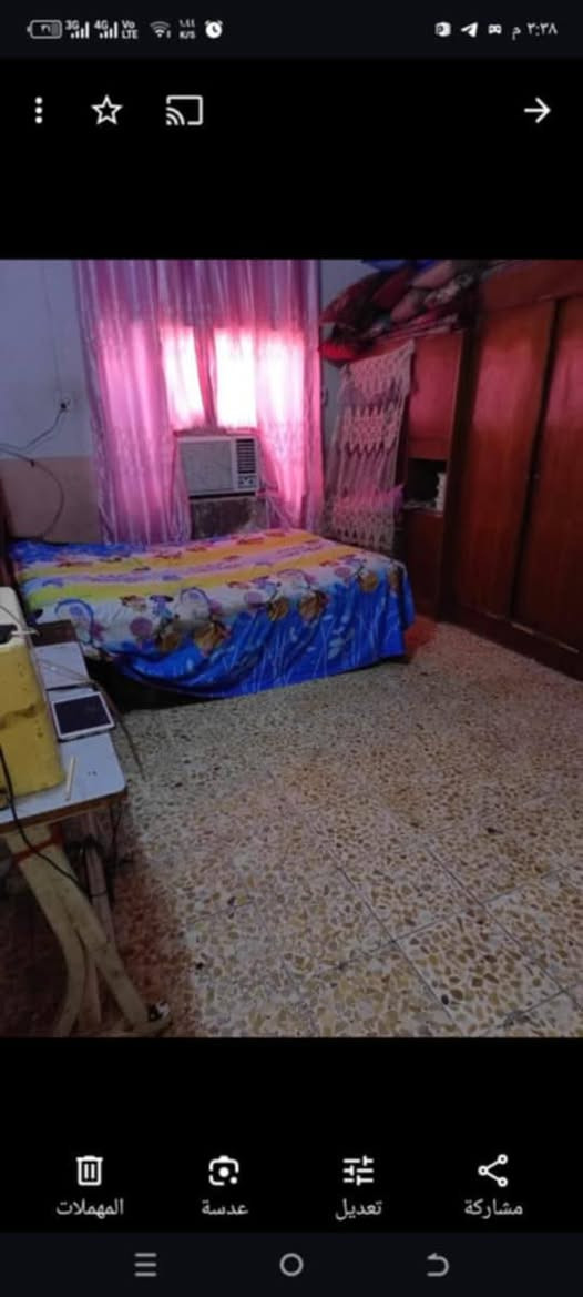 السلام عليكم دار للبيع العنوان جسر ديالى شبكة أبو إسماعيل خلف افران سنبلة خدمات مي و كهرباء و شارع تبليط المساحة 250 متر واجهة 10 و نزال 25 التفاصيل مثل ما موضح بالصورة السعر 87 مليون و بيه مجال للاستفسار الاتصال على الرقم التالي ***********
