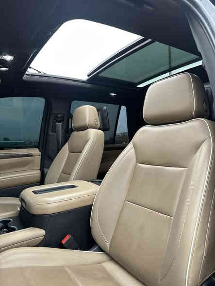 تاهو برايمر 2023 خليجي وكالة المنصور
مغلفة PPF ضمان 
5خمس كاميرات 
فور ويل (4X4)
بانوراما
جكات
داخل جلد لون حمصي
كشنات تبريد تدفئة
كشنات خلفية كهرباء
داخل جلد 
شحن لاسلكي
كيجات ديجيتال
كشن خزن ميموري 
بصمة
صندوق كهربائي 
ابواب بصمة  
شاشة كبيرة  
تشغيل عن بعد 
كشنات كهربائية 
رادارات 
محرك 5.3
تحكم ستيرن فول 
حساسات امامي خلفي
نظام تحذير اصطدام 
نظام تنبيه عند خروج من المسار 
حاجب زنون 
٧ راكب 
نظام زنون اصلي 
كروس سرعة 
حساسات جانبية 
نظام سير على المسار 

السيارة رقم اربيل 
مكفول السيارة كير و محرك بشرط
كير و محرك بشرط ما مفتوح
السيارة باسمي بشرط التحويل او الوكالة 
عليها موافقة تضليل مروري 
مغلفة السياره ppf
السعر $568
وسعرها بلاش ماكو  هيج سعر بالسوك
مكان السيارة اربيل
***********
مكان السيارة اربيل
