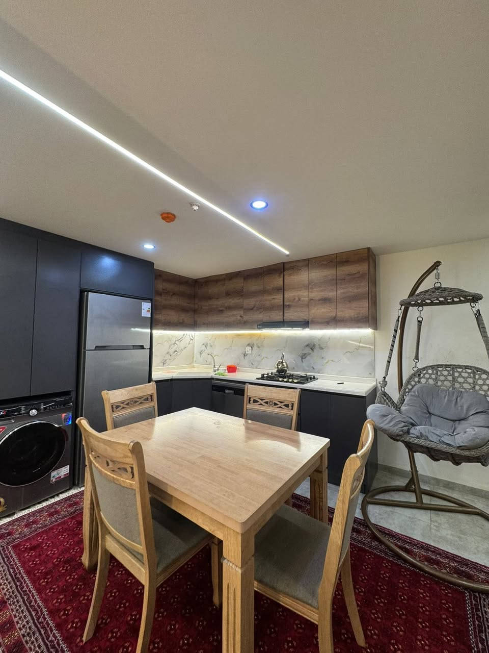 شقة للإيجار في أربيل
‏في مجمع سكني لايف تاورز
‏داخل المربع الذهبي 
‏شقة متوفر غرفتين وصالة 
‏مؤسسة بالكامل Vip
‏ أساس نظيف كلش حلو 
‏ مساحة 108 متر 
‏لاستفسار أكثر على ال WhatsApp 
***********
***********
