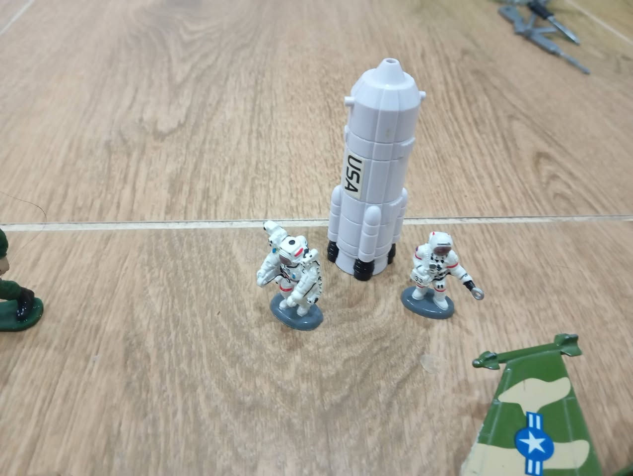 ٣٢ قطعة للبيع و التوصيل موجود سعر ١٠ الاف


**إذا كنت صاحب هذا الإعلان وتريد حذفه لأي سبب، رجاءا أرسل رسالة إلى الدعم الفني**