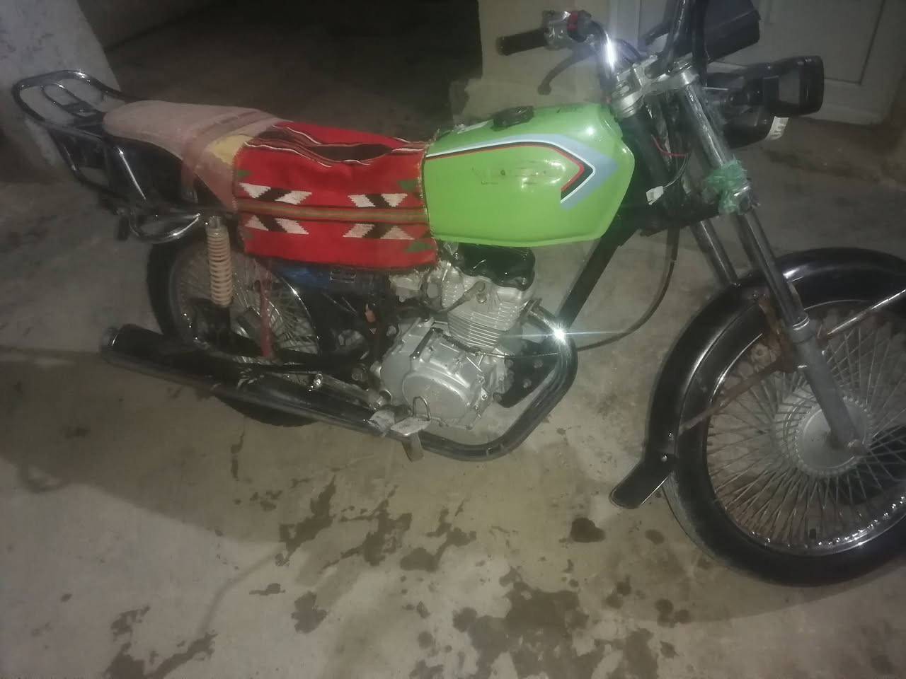 السلام عليكم دراجه تايكر موديل ٢٠ دراجه خير من الله لا تنقيص ولا تبخر دراجه نقصه تخم شاير فقط وتربط الضفيره السعر ٢٧٥ وبيهه مجال الطيبين وهاذه الرقم *********** المكان ديالى كنعان
