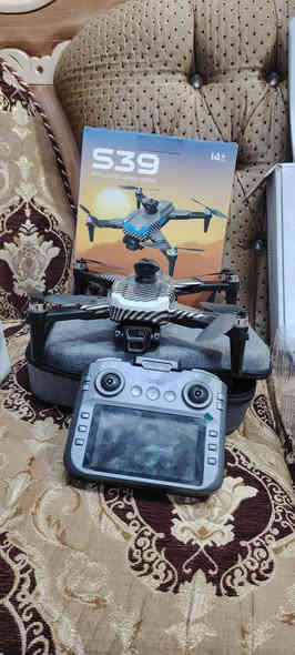 S39 جوستك شاشه مستخدم بس كلش نضيفه
دبل بطاريه  السعر ٥٥  الف *********** وات ساب
