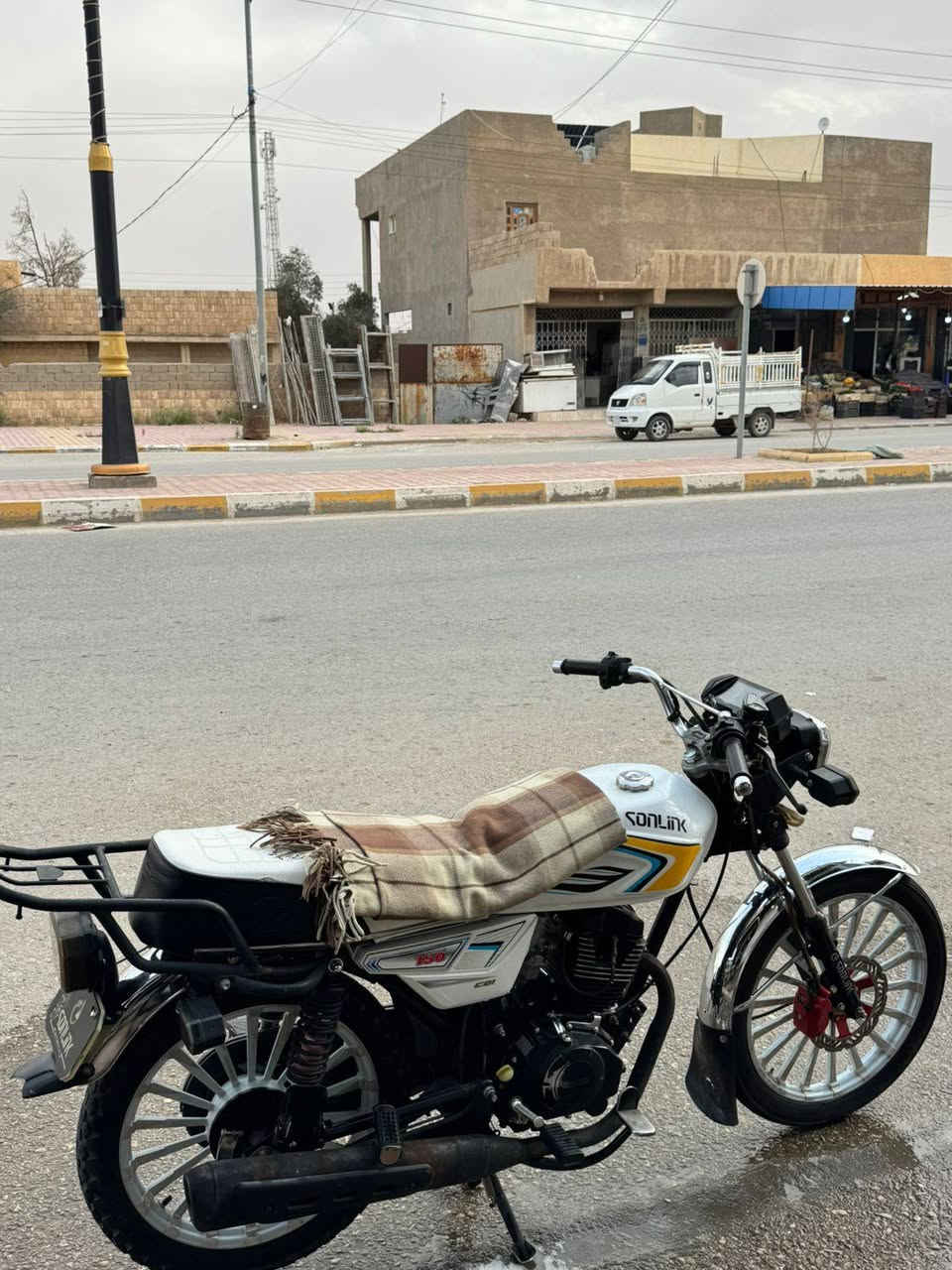 السلام عليكم دراجه للبيع السعر 800وبي مجال رقم ***********
