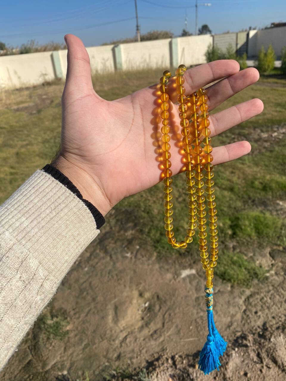 مسبحة من الكهرب الحر الطبيعي
ذهب الرجال تخريم سوبر💛

الوزن: 34 غرام 

عدد الخرز: 101 

الشاهد قطعة واحدة (جميل جداً)

الكركوشة حياكة يدوي (كويتي)

المسبحة فيها عطر الصنوبر واضح جداً 

وهذا يدل على فخامة ورقي الخامة 

🔻السعر : 175 الف 

اكدر اوصلها الك وبالعافية على الياخذها♥️


**إذا كنت صاحب هذا الإعلان وتريد حذفه لأي سبب، رجاءا أرسل رسالة إلى الدعم الفني**