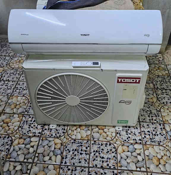 سبلت  توسوت حجم (طن ونص) انفيرتر هايبر تحكم امبير 
موديل 2024 مشتغل شي قليل 
  تدفئة تبريد ملحقاته كامله 
بوراي ريمونت قاعده وايرات غازه مقفول 
سعره 550 الف قفل بدون عمله 
علمآ سعر الجديد 850 الف 
مكاني بغداد قريب الشعب بوب الشام     للاتصال *********** او وتساب
يوجد خدمة توصيل داخل بغداد فقط
