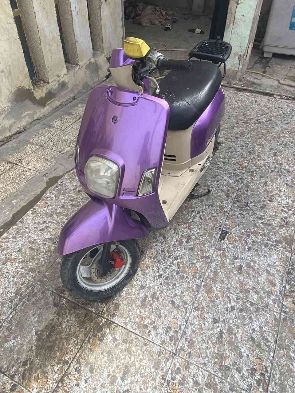 السلام عليكم بوليس نوزل نضيفه كلش داخل الاصلي مالته موجود نقوصات عداد وجامه اشاره فقط بغداد الدوره ابو دشير *********** سعره650
