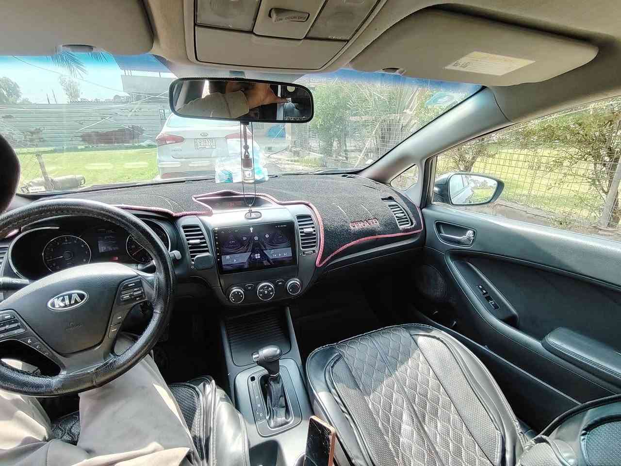 السلام عليكم فورتي 2016 بغداد للبيع
وارد امريكي محرك 1800
سياره بلاديه بدون ضربة وصبغ  مبدل بنيد فقط
رايدها 107 وبيها مجال للشراي
مكاني ابو غريب
***********
