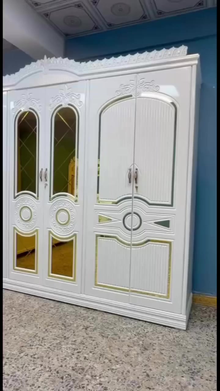 غرفه نوم نجاره عراقي تصميم تركي لبيع لون اوفايت صار 15يوم من خذتها


**إذا كنت صاحب هذا الإعلان وتريد حذفه لأي سبب، رجاءا أرسل رسالة إلى الدعم الفني**