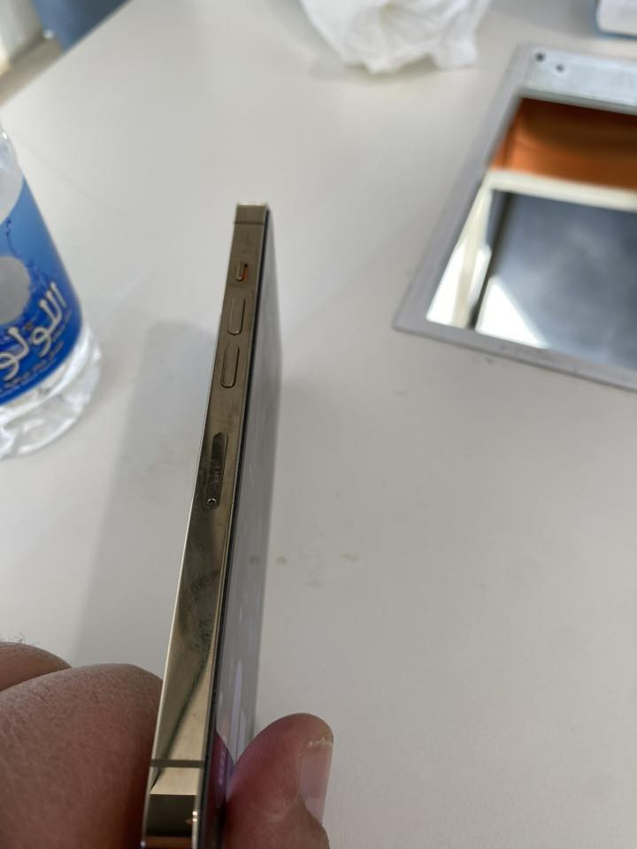 لسلام عليكم ايفون 13برو برو   ذاكره 128لون ذهبي  شرق اوسط اغراظه كامله 
بطاريه 75 ممفتوح الجهاز جديد نظافه 100/100
السعر 525نهايته بغدادالكرخ ***********
