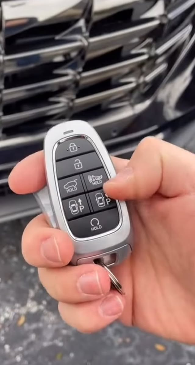 السلام عليكم
توسان 2024 وارد أمريكي فول مواصفات
اعلى مواصفات بالتوسان مكينه 2500 بانزين
مراوس او بيع
ماشيه 32KMالف
بيها 5 قطع صبغ بدون لغد وشاصي ايرباك برده فقط
مكانها بغداد 
***********
