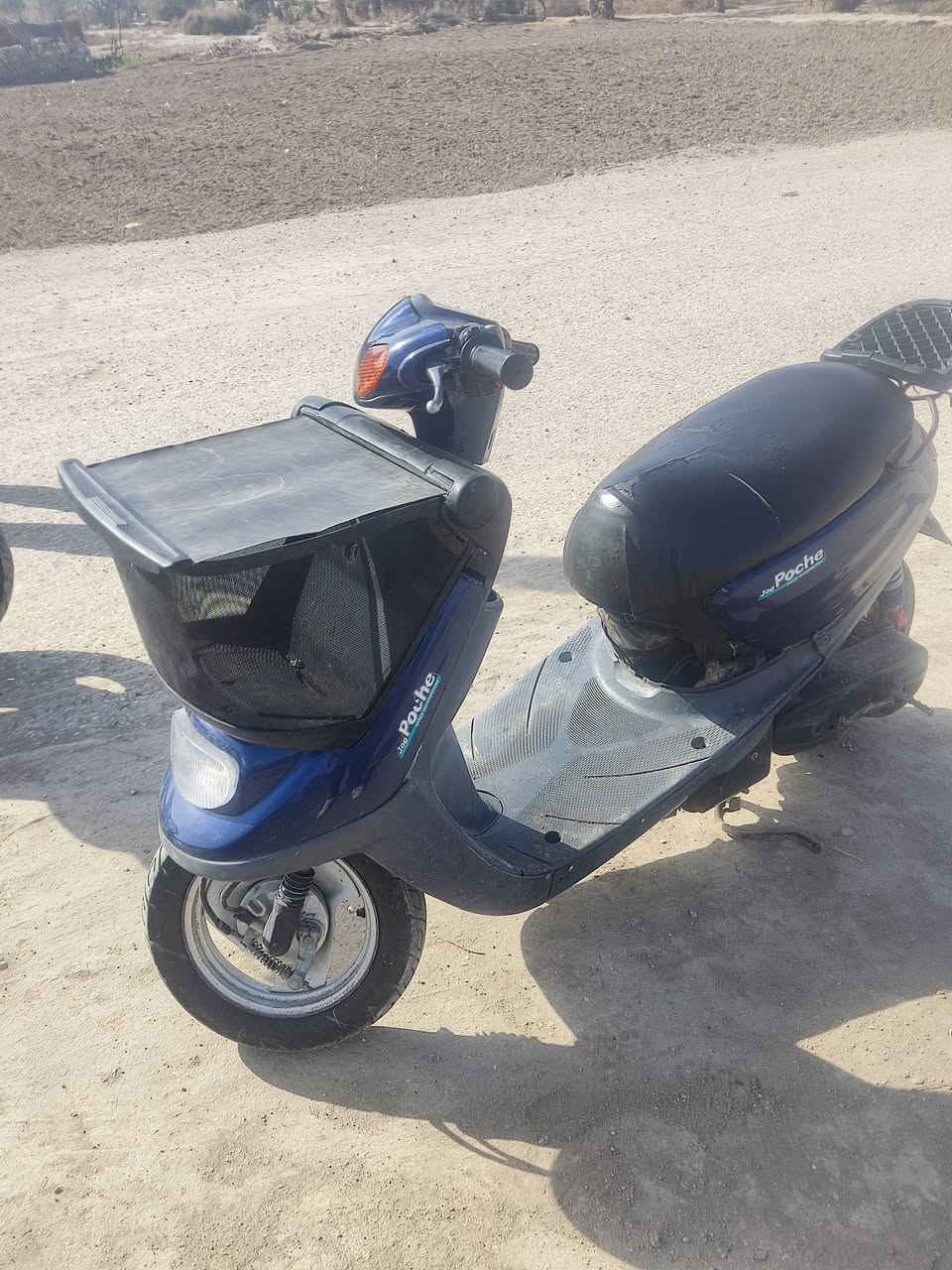 سلام عليكم  دراجه للبيع ام السله كفاله عامله فقط صوت اكسل كهربائيات كله شغاله سعر 250وبيه مجال للشراي الرقم ***********مكان مسيب حاميه
