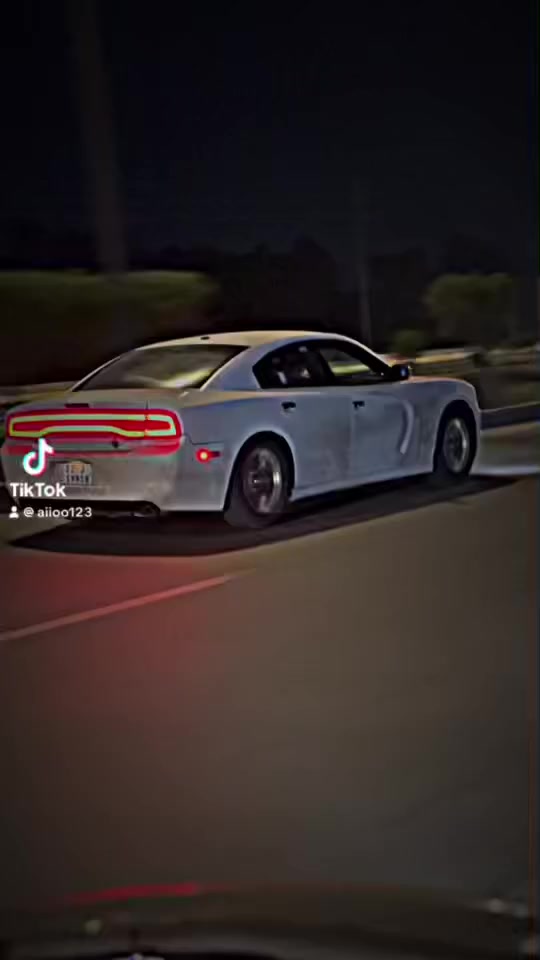 سلام عليكم جارجر مديل ١٢ للبيع
سياره رقم اربيل مميز شرط تحويل جديد سنويه ٢٨ 
سياره جاهزه عل اخر حبايه 
منضومه تبريد جديد 
ادمه بانزين جديد 
تخم تاير توني شاده قبل سبوع 
ويل كروم مال حديث 
كشنات كهرباء + حضن 
كير عصه 
مغلفه فابلون ابيض طافي  
منضومه زنون 
مكينه جديده مال ٢٠ 
كيره جديد 
حداديه ٨٠ بل ميه
غرفته جديد 
سياره حادثه جملغ وباب وجملغ خلفي  يعني بيه ٤ قطع صبغ  بيه بارد بل فخذه فقط 
سياره جديده ونصبته تخبل شوفت عينك 
مناقصه برغي مكاني كربلاء وسعره١٣٥ وبيه مجال مكو هيج سعر بيهج نضافه وبل عافيه عل ياخذه ***********
