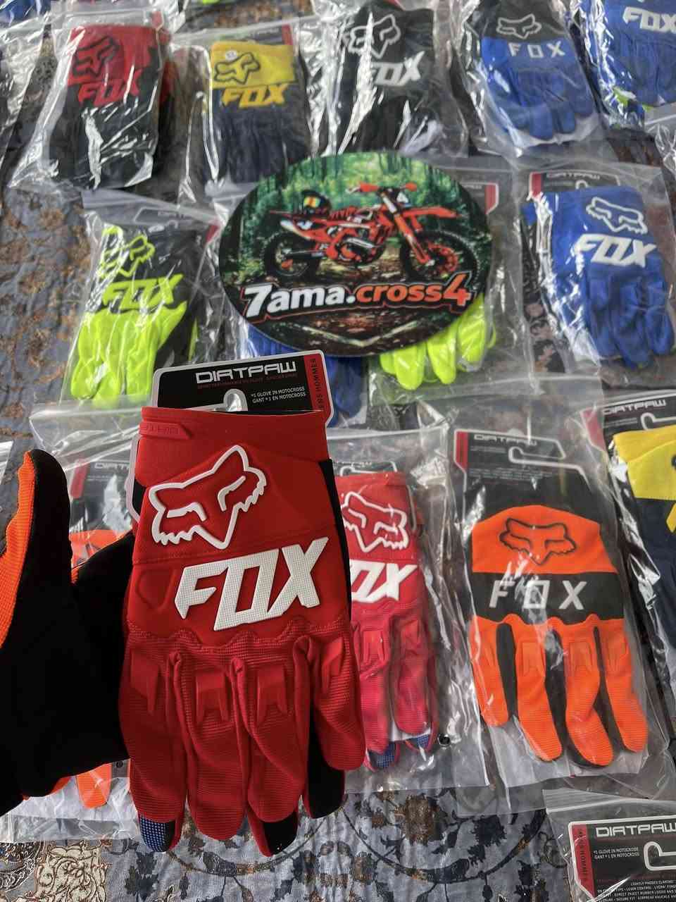 السلام علیکم دەستکێشی مارکەی Fox تایبەت بە ماتۆری کڕۆس و ئیندۆرۆ بە هەموو رەنگێک بەردەستە
0751 147 03 47
WhatsApp/viber
