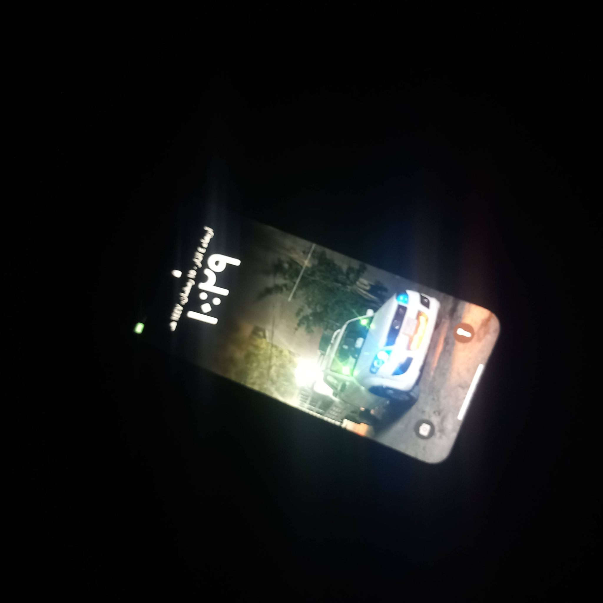 سلام عليكم 
ايفون 12عادي
مبدل شاشه اصليه 3خيارات
وضهر مكسور جبتله واحد بس لبطاريه منفوخة وما شديته يحتاجله بطاريه وهايه 
تلفون ايكلود شغل فرمت حدث اتصال سماعات مايك كلشي تمام 
مراوس بسامسونك
*********** واتساب فقط
