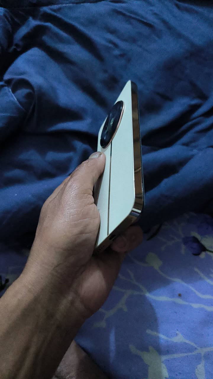 ريلمي 12بلص جهاز نضيف كلش اخو الجديد طاح مني وصار بي فطر خفيف بلحساس والجامه مال الكامره الوره جهاز نضيف كلش زلق مابي السعر 170وبي مجال مكاني سوق الشيوخ ***********
