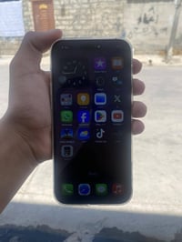 آيفون ١٦ برو ماكس • ٥١٢ • كسر بالظهر