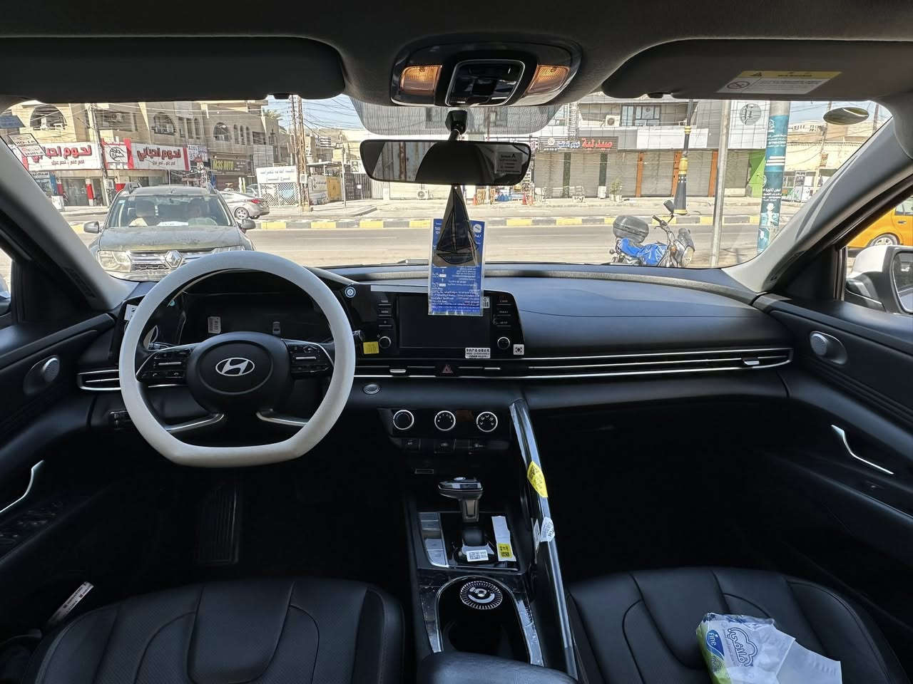 اسلام عليكم
النترا للبيع
موديل 2024
فول مواصفات 
الضرر رصعات في الجاملغ الخلفي مثل ماموضح بل صور 
سيارة ماشية 35 ألف كيلو
سيارة كفالة عامة من كل العيوب
سنوية باسمي تحويل ثاني يوم 
السعر 140 
***********
العنوان بغداد السيدية
