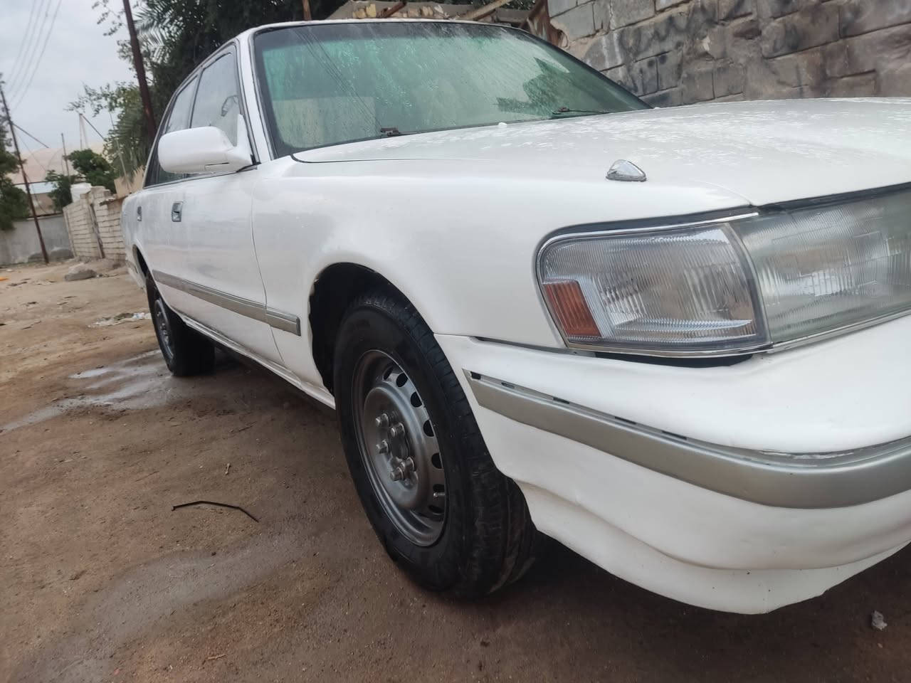 السلام عليكم كروسيده للبيع يسرا بلاد مديل 1991مكفوله كفاله عامه كصه ونقل جثه والضربه كلهه كفاله حته من الرصعه مكفوله سياره جديده بمعنه الكلمه حداده جديده وارد سعودي دواخل احمر ارضيه جلد كهربائيات كلهه شغاله بيهه سستم سماعات ومضخم مكينه ونجي السياره رقم بصره السعر 57 وبي مجال للشراي اني مكلف بل نشر للستفسار الاتصال عله الرقم ***********
