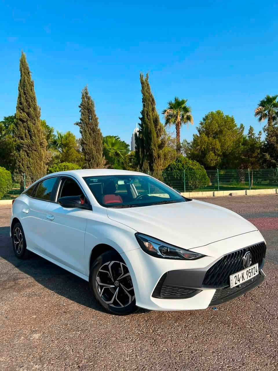Mg GT 2025
گێڕ حادی 
٣٤،٠٠٠Km ڕۆییە 
بێ سبوغ بێ لێدران
تەنها ٤ پەنجە لەلیوی چاملغەکەی تەعدیلە و قۆپەکی لە دۆسەی هەیە و نیشانم کردینە و گێڕ و مەکینە و هەموو شتی بەشەرت. 
ڕەقەم  دهۆکە و بە ناوی خۆمە. ، وەکالە و بەناوکردن بەشەرت

ژ.م:***********
شوێن :هەولێر
نرخ: ٩٧ و مجال
