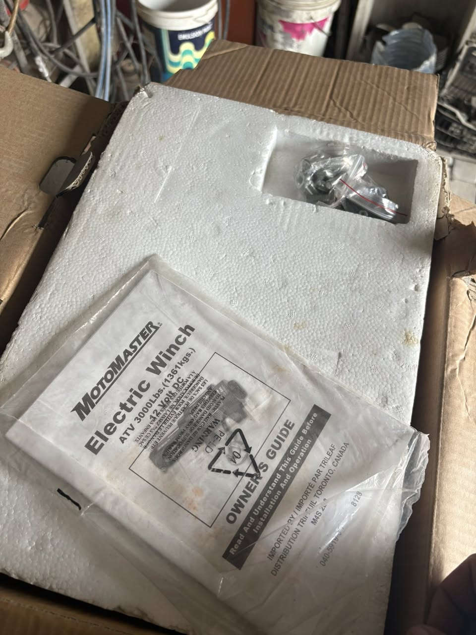 السلام عليكم ونج 3 طن للبيع مكاني بغداد ***********
