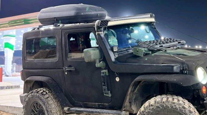 السلام عليكم 
للمراوس شعندك نزل حسب قناعه 

ارخص رانكلر 11 بهل تزويد الله يشاهد صايره علينه فوك 220 -سعره 135 وبلخير ع ياخذه 

الوحش الامريكي Jeeb Wrangler جيب رانكلر 2011 فئة سبورت اربعينيه دفع رباعي 4x4 

وارد امريكي ضرره جاملغ امامي فقط بدون دواخل

سقف كاربون قابل للفتح 

رقم ديالى شرط تحويل 

ماشيه 110 الف فقط حقيقي

محرك كير ولوكير صدر تبريد كله كامله 

سياره مغلفه قديفه شامو تغليف موصبغ وكشره كلش نضيف وبلادي وعندي صور قبل تغليف شرط زلغ مابيه ع وضع الشركه بدون صبغ 

داخل جلد لون قرميدي 🤎

   تعديلات  ⚡

صالنصات بوابات تفريغ نار 🔥 وصوت رياضي🌪 مشتغله يم كراج كاربون 

مرفعه ٢.٥ انج 
بنيد ابو فتحات 
دبلات و لويات اودمان 
حامل سبر خلفي تي ماكس 
دعاميه بويزن سبايدر 
شوته اوف رود تي ماكس 
دوس جنبيه اميركنستار 
لد بار 
بلوجكترات عدد ٢٤ 
بوكسفيوز و كنترول خاص بالبلوجكترات 
ونج سحب 
مظله جانبيه 
صندوق خزن بوكس 
شاشه اندرويد كامره خلفيه
وبعد بيه هواي تعديلات وماعده اضافات داخليه والخارحيه هواي اضافات 
-----
 سبير والدعاميه موجودات وسياره جان عليه تاير جبلي بس هسه شديتله هذا تاير الياخذه يشدله جبلي او يعوف هذا بعد يم مشتري ويردله ترتيبات بسيطه فقط 
مكان سياره الاعطيفيه 
الاستفسار اتصال ع رقم *********** سيد علي او واتساب *********** 