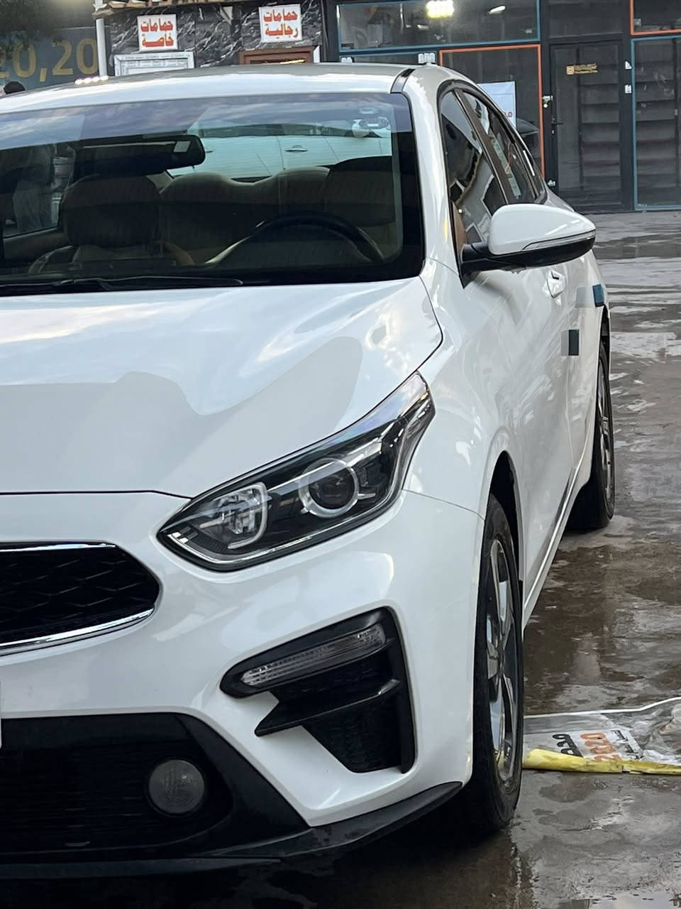 السلام عليكم 
سيراتو ٢٠١٩
خليجي كفالة عامه سونار مرفق ب منشور
فول مواصفات عدا الفتحه
ماشية ١٠٨ ألف حقيقي
سبير ما نازل 
تحويل ثاني يوم
محرك ١٦٠٠
مكاني بغداد قرب علوة الرشيد
السعر ١٥٤ 
للاستفسار
***********
***********
