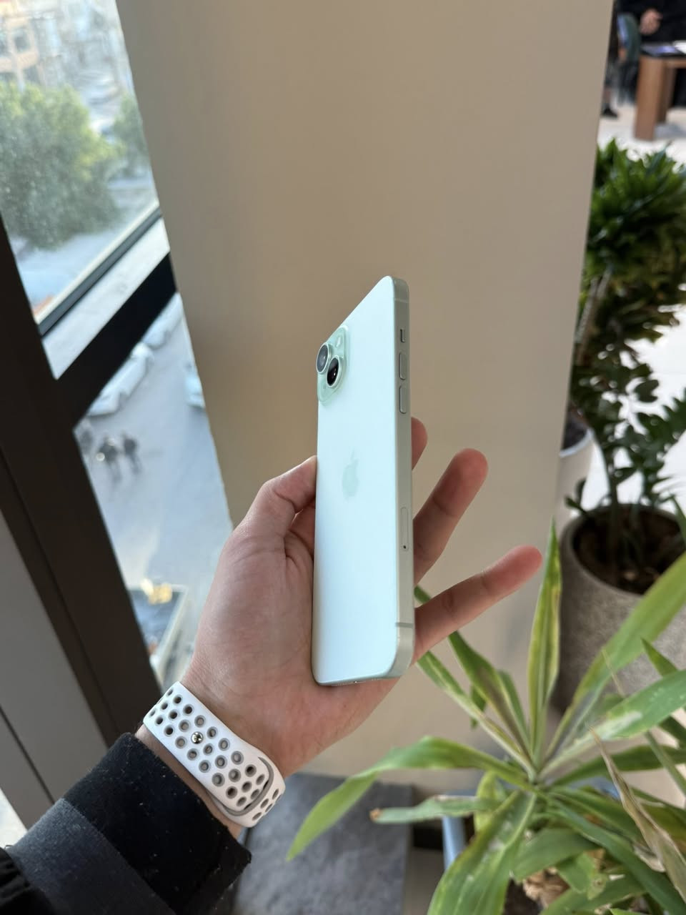 ❤️ايفون 15 بلس مكفول❤️
🔥🔥السعر: 680 الف دينار فقط🔥🔥

ذاكرة 128
بطارية 86‎%‎
نضافة عالية
شاشة 3 خيارات
فيس ايدي شغال 
اي خلل مابي جهاز
وتربروف مامفتوح
مامبدل بي قطعه

الاتصال:***********
العنوان: النجف الاشرف
