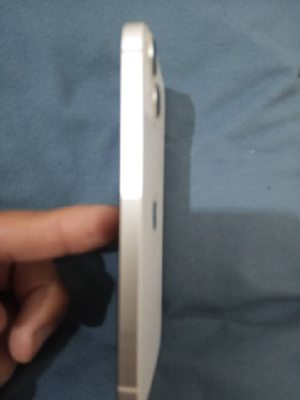 ايفون 13 عادي
بطاريه 95
جهاز مامفتوح نضيف 

كارتونه موجوده

مكاني نجف***********
