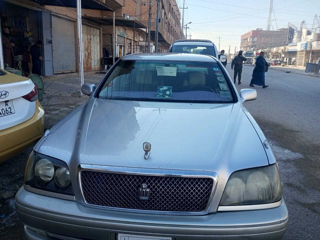 السلام عليكم 
فول مواصفات عدا الفتحه 
٤ دكم 
كرستال اصل 
برده خلفيه 
ثلاجه 
مدفوعه كمرك 
مداور ثاني يوم 
دواخل جلد اسود 
كير مكينه حداديه جدد كفاله 
كفاله عامه من تبديل وضربه وكصه ونقل الجثه 
بيع او مراوس حسب القناعه 
السعر 125
مكان نجف 
***********
