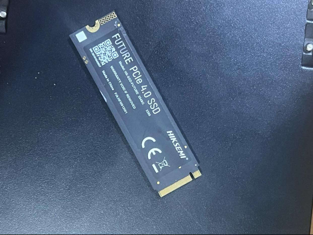 افضل هارد استعملته بحياتي
Pcle 4.0 hiksemi 2t
يعني 2048كيكا يعني الي يعجبك تنزله وتفتح تصوير بدون ما اطفي وسريعع كلش 7000
السعر 280 وبيه مجال
المو شراي لا يدخل


**إذا كنت صاحب هذا الإعلان وتريد حذفه لأي سبب، رجاءا أرسل رسالة إلى الدعم الفني**