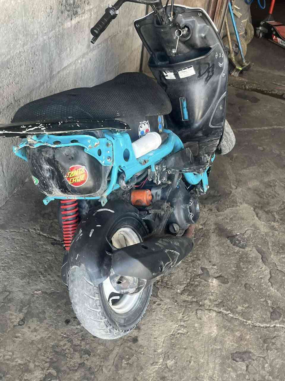 السلام عليكم
دراجه ماكس عدله سلف شغال ومبيه نقوصات الدراجه  ونضوح مبيه وبوشه49 مكاني بغداد اي ستفسار خاص سعر 375 وبيه مجال


**إذا كنت صاحب هذا الإعلان وتريد حذفه لأي سبب، رجاءا أرسل رسالة إلى الدعم الفني**