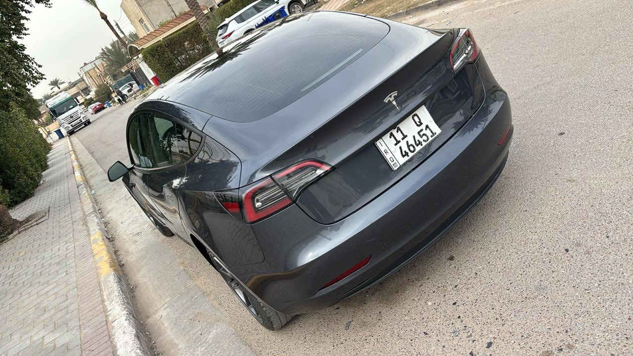 تسلا مودل 3 ستاندر 2023
مواصفاتها معروفة 
حادثها جاملغ سايق بارد
وبيها بارد قليل جاملغ خلفي
السيارة مفعل نطام فول سيلف درايف(القيادة الذاتية)
السيارة بطارية وماطور مكفول 
السعر 165 وبي مجال بسيط
مكان السيارة بغداد زيونة/شارع فلسطين
***********
***********
