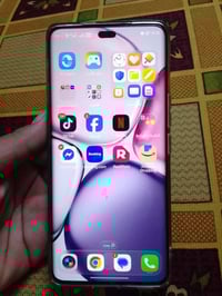 هنر اكس تسعه سي مستخدم 10 ايام فقط رام 12+12 ذاكره 256 السعر 310 لاتصا...