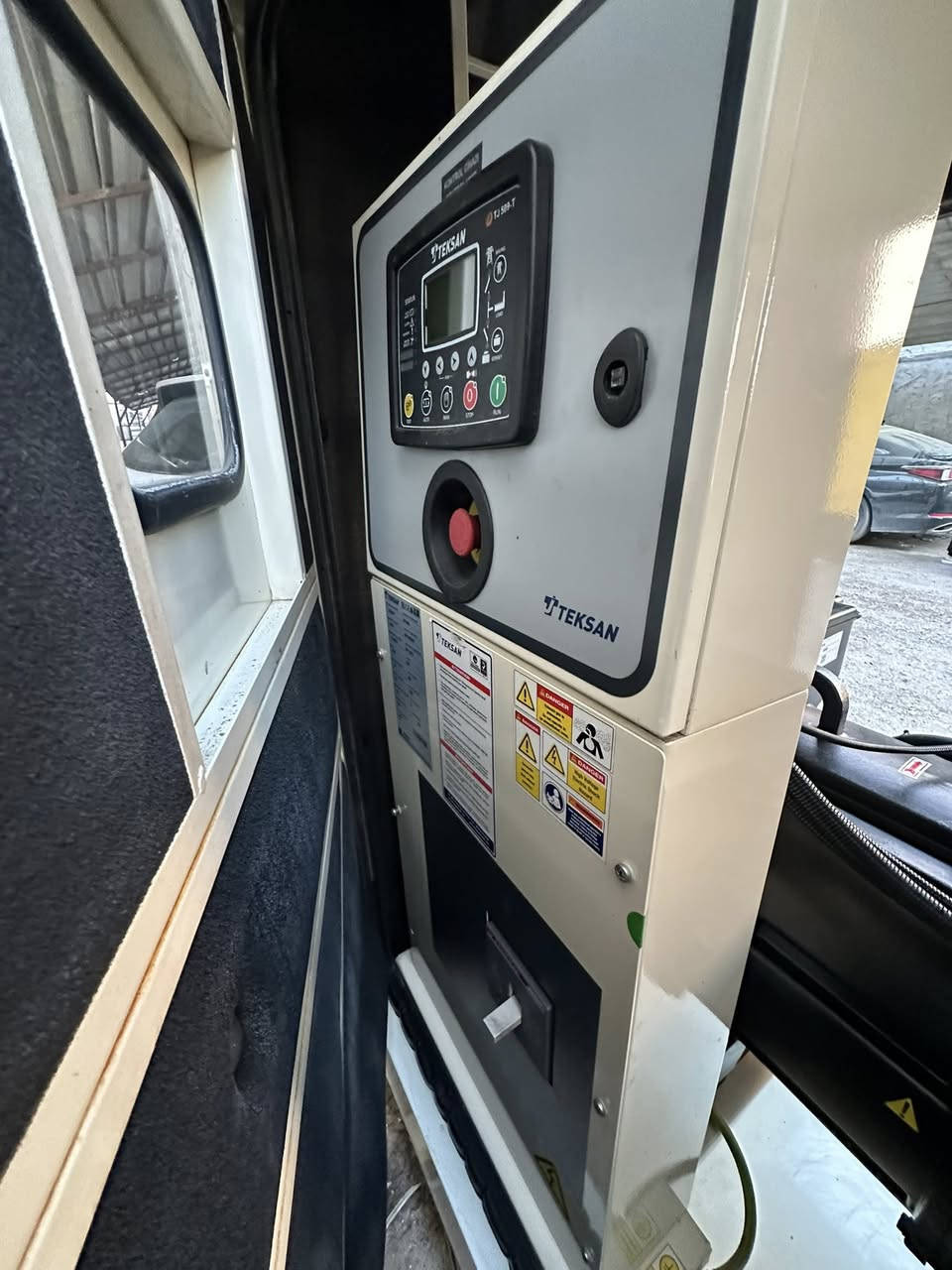 مولده دوسان 220KVA جديده نضافه 100‎%‎ كاتم تكسان للأستفسار على الرقم ☎️

0772 710 1886
