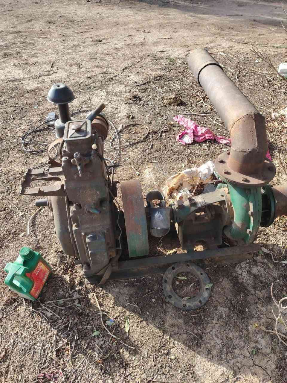 السلام عليكم ماطور للبيع شغال وشرط الماي السعر 300 وبي مجال المكان واسط الاحرار ***********
