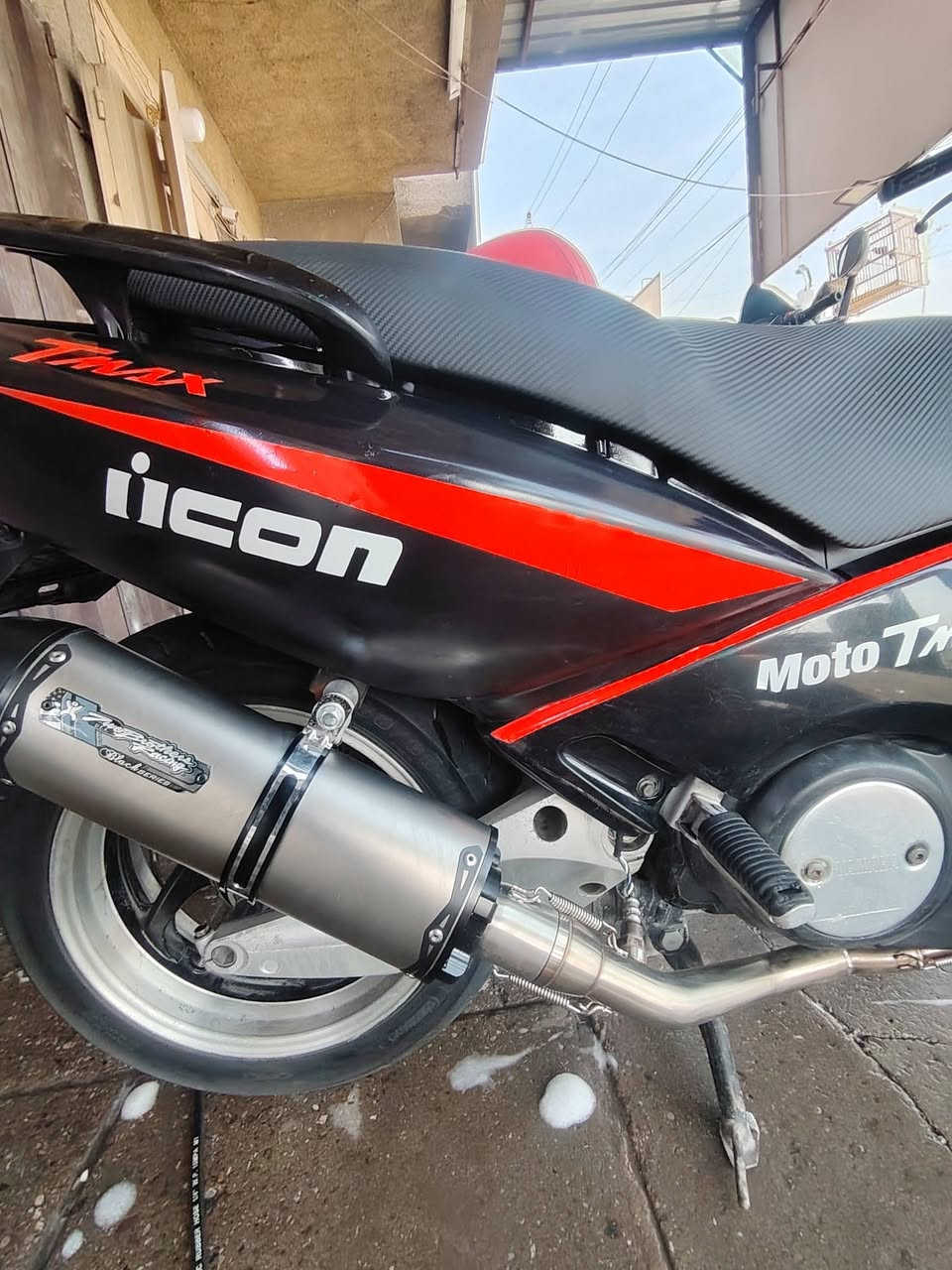 سلام عليكم تي ماكس 2008 للبيع دراجه مكفوله كفاله عامه مابيها ايشي السعر 20 ورقه العنوان بغداد الشعب مقابيل سوق اربعتالاف رقمي ***********
