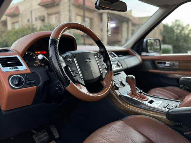 Range Rover Sport

 2012. رانج روفر سبورت HSE

محرك 8 سلندر بدون سوبر المرغوب

رقم بغداد الجديد 

المواصفات 
- بصمة ابواب
- ⁠ بصمة تشغيل
-  فتحة سقف سلايد
-   داخل لونين قرميدي +اسود+ صاج
-  شاشة 
  كامره خلفيه
-  كشنات جلد 
كشنات  كهرباء
-  حساسات اصطفاف امامي / خلفي
- كاميرا 360 درجه
-  كشنات ميموري خزن
-  مري قلاب
    شفط كهرباء
 صندوك كهرباء
-  هاند بريك بصمة كهربائي
- منظومة زينون داينامك متحرك
-  سستم صوت Harman kardon 
-  ثلاجة بلجكمجه
  تبريد قطعتين 
-  صندوق كهرباء شفط
-  ستيرن كهرباء 
 تحكمات ستيرن
السياره جاهزه وحلوه  شوفتها احلى بالواقع

سياره وارد امريكي حادثه فقط جاملغ بدون دواخل وبلعراق صار بيه تقريبا 5 قطعه رش صبغ بسبب جراد ابيع حزام

((السعر 133)))
السعر بي مجال بسيط
العنوان / المنصور  او الغزاليه
(للاستفسار)
(***********)
(***********) بغداد, العراق
