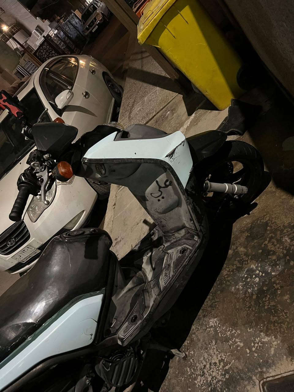 سلام عليكم 
سكنس جبلي للبيع
الدراجة بلاديه
بيه بس كلجات رياضي wf
تاير خلفي جديد
ادامه قبل يومين سويت
محرك كلش نظيف بس الكشر بس شخوط 
السعر مناسب 
مستعجل على فلوس 
اتصال و واتساب فقط
***********
