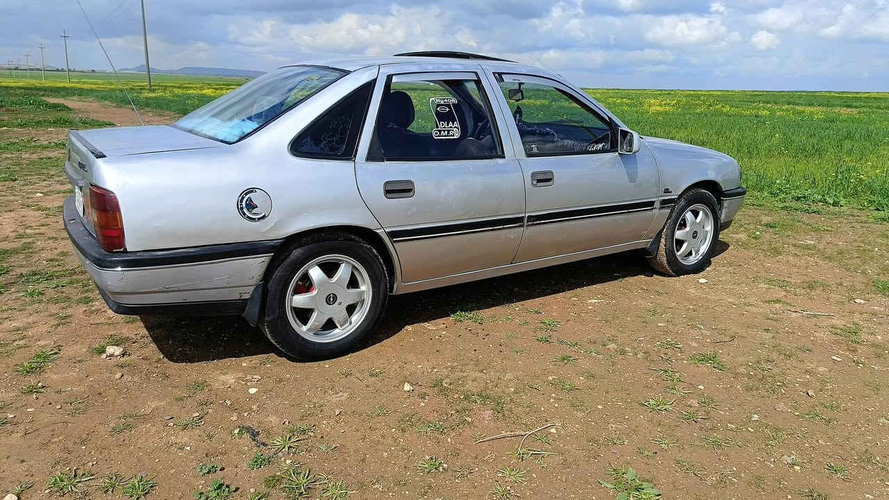 السلام عليكم اوبل فكتره حجم 20 موديل 90 سنويه عضم شرط التحويل بور تنته اربعه دسك ويلكب شركه محرك كير نضاف السياره مابيها طخاه والا بيها تبديل السعر 38 للستفسار ***********اسيا ***********
