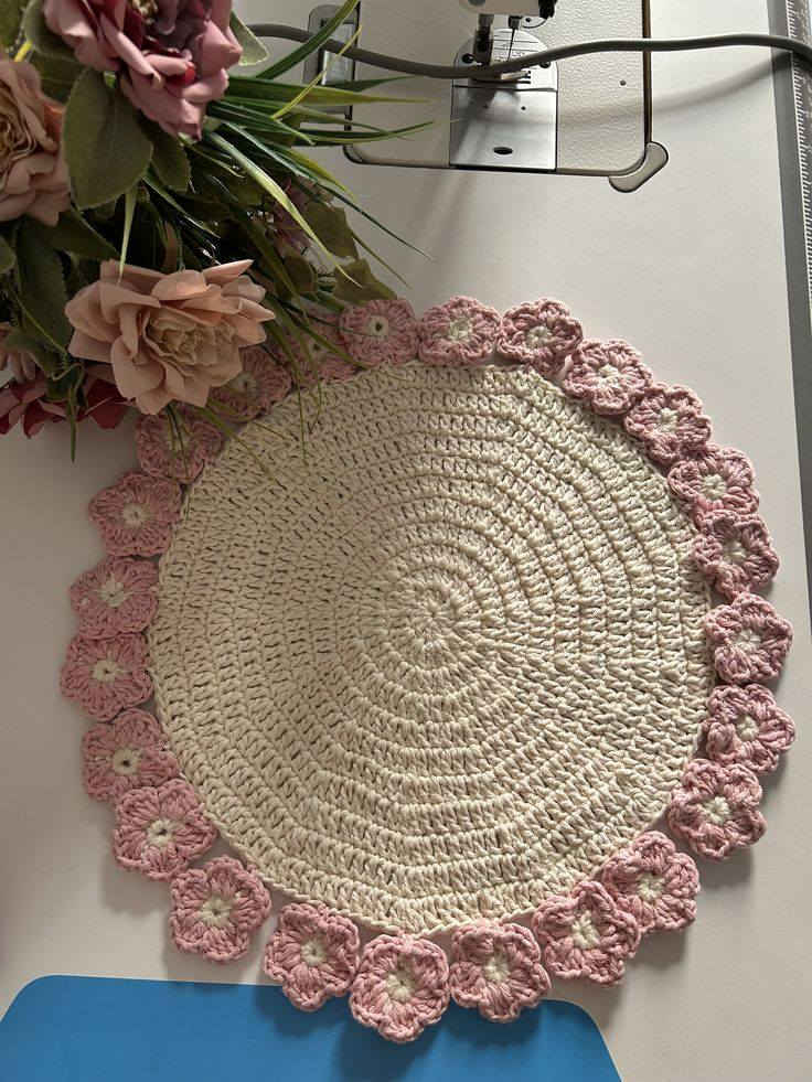 مفرش طاولة كروشيه بلمسة ورود أنيقة 🌹✨#شغل_يدوي #كروشية #مفرش_ورد


**إذا كنت صاحب هذا الإعلان وتريد حذفه لأي سبب، رجاءا أرسل رسالة إلى الدعم الفني**