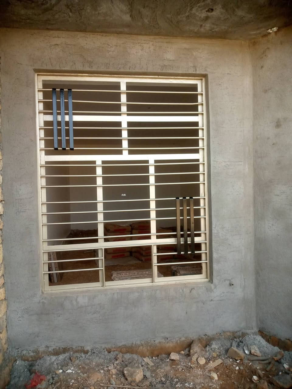 السلام عليكم يوجد كادر صبغ للمنازل والبنايات الواجهات المنازل بارقى العمل والدقه واشتغل داخل المنازل الغرف كل الالوان وكل ديكورات اللي هو البديل الرخام وبديل الخشب والله بارخص الاسعار اعمل كل المحافظات العراق شغل حلو ونظيف درجه اولى 100% اتصل على هذا الرقم يصلك الكادر لحد الباب موجود كرستو عمل تريد بس عمل موجود تريد على المتر تريد قباله والله بارخص الاسعار *********** ان تصل ولد ديربال السعر
