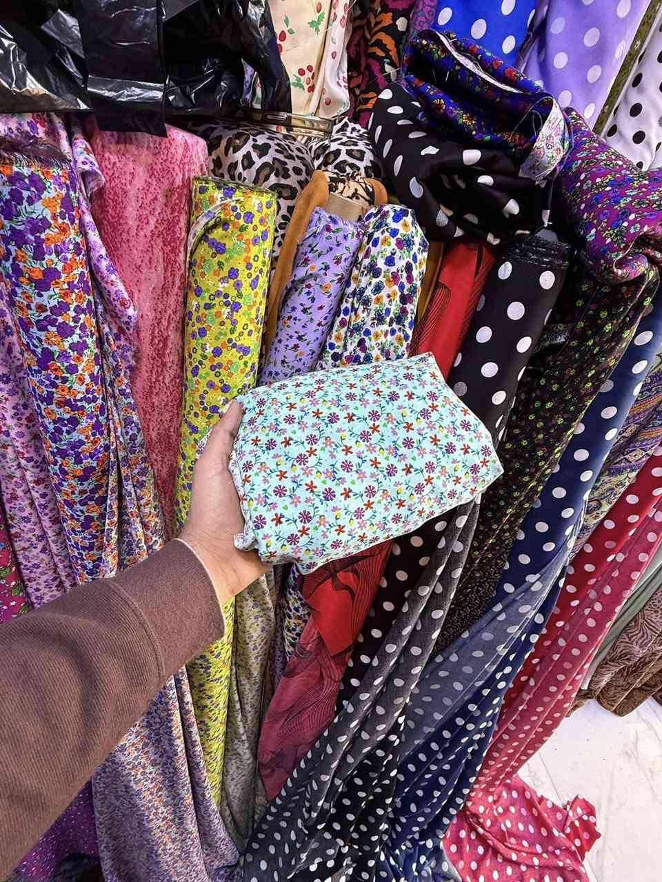 كشمير إيطالي آخر قطع سعر القطعه مترين ونص ٥ الاف


**إذا كنت صاحب هذا الإعلان وتريد حذفه لأي سبب، رجاءا أرسل رسالة إلى الدعم الفني**