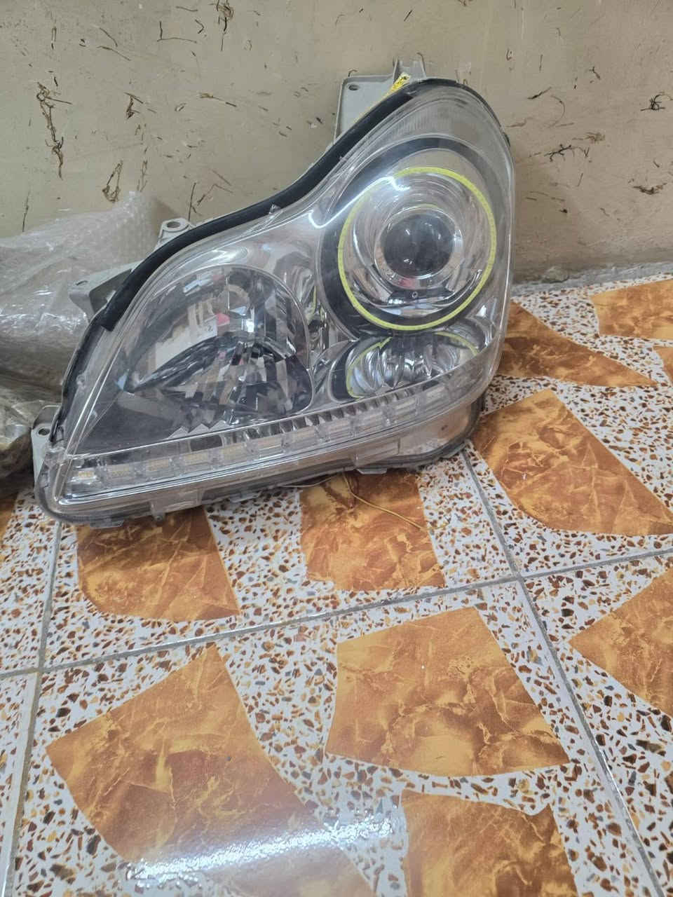 زوج لايت ماجسته محور وجاهز ٢٠٠ بيهم مجال
رقم تلفون:***********
غير متواجد على الفيس 
مكانهم بغداد
