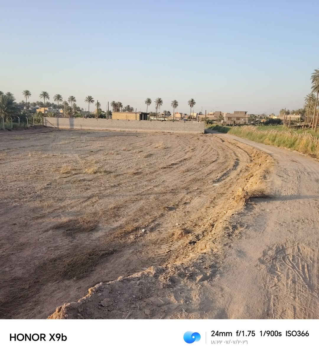 السلام عليكم
قطعة أرض زراعي سند ٢٥ مساحتها ٢٢٥٠ متر موقعها طويريج منطقة الرشيدة قرب معمل الاسفنج واجهتها ٢٥ متر نزالها ٦٠ متر عرضها من النهاية ٣٨ متر القطعة واجهة شط كذلك يوجد طريقين للقطعة من الشط ومن جهة التبليط للاستفسار أكثر التواصل على أرقام الهاتف
***********
***********
غير متواجد على الفيس بوك
