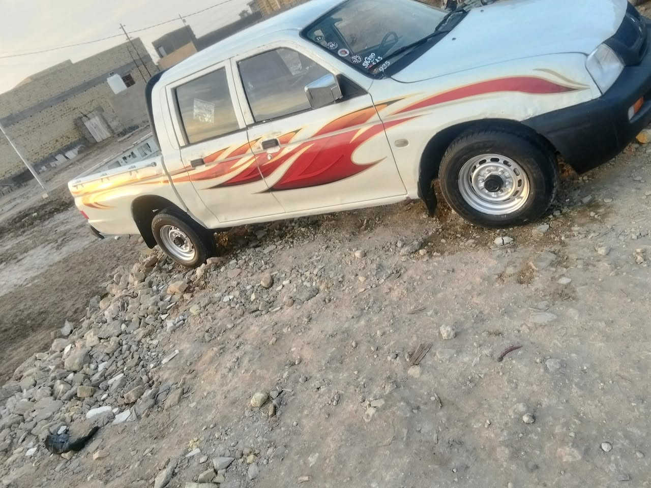 مزادالداخليه  مسبوشي  موديل 2002مكينه وكير جديد  حدادي  جديد تخم تايرات  كهربائيّة شغاله  دوشمه جديد  مكفوله  من  الكلبه وضرب  وتبديل والصبغ  رقم التليفون ***********رقم***********السعر40 مكان الناصريه قضاء الرفاعي
