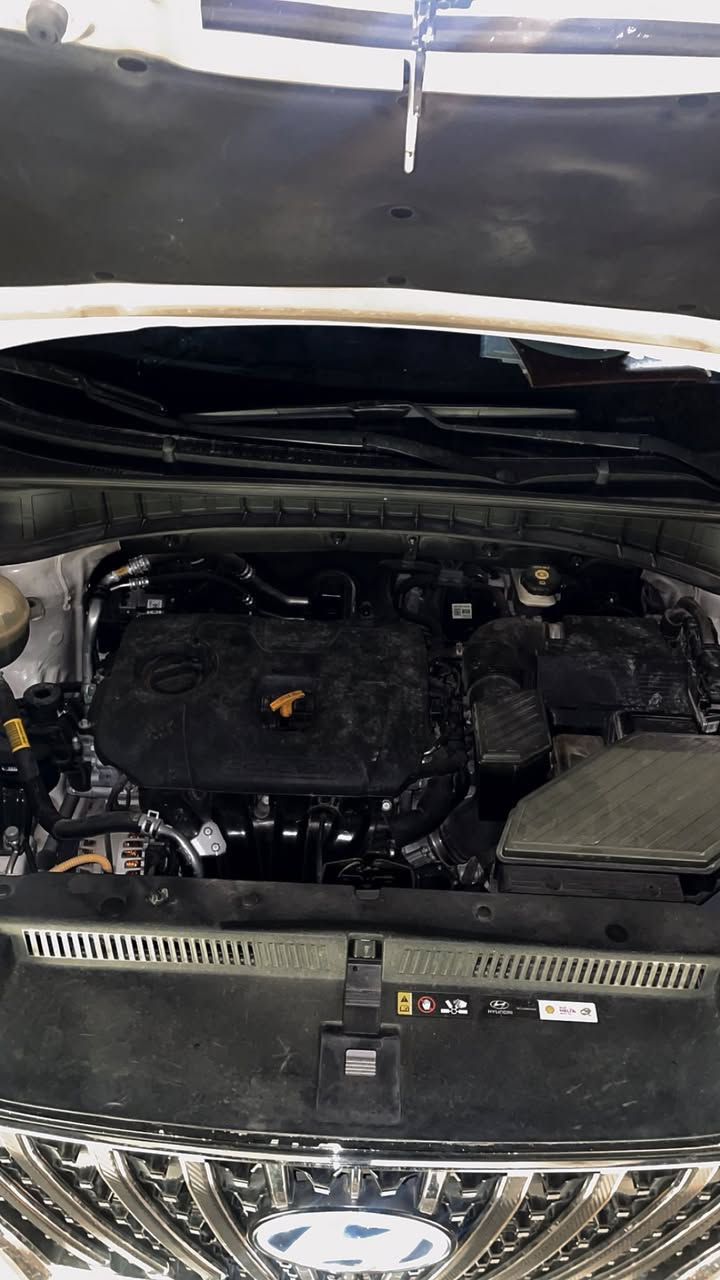 السلام عليكم
توسان 2020 خليجي  
رقم بغداد ماشيه 107 الف
فول للخير 1/1 بدون بنوراما 
بصمه  
3انضمه قياده 
كشنات 2 كهرباء 
5 عدسات 
سبير مانازل 
 كفاله عامه  تبريد قطعتين شاشه كبيره بلوتوث كامره خلفيه دواره مري شفط وايرليس شحن 
بيهة بارد ب الباب بدون صبغ
السعر (200 وبيهة مجال )
الاستفسار   ***********‬
مكاني بغداد الغزاليه
