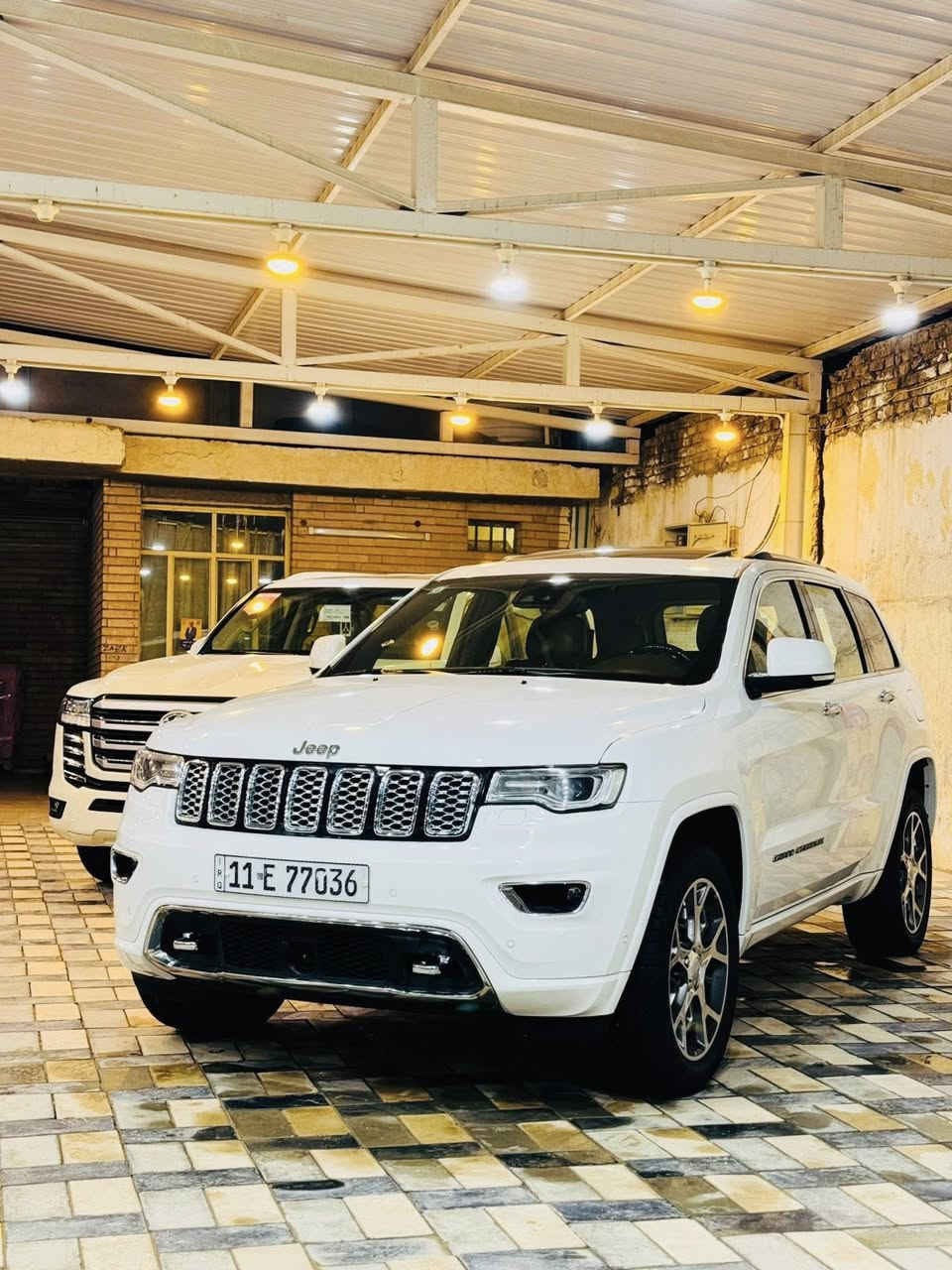 جيب اوفر لاند فول 1/1  (  ام رادار امامي 📍)
الموديل 2021  (خليجي) . وكالت هارلم السياره 
اللون: ابيض 
المحرك : V6.  3.6L . 
العداد : 64   
رقم بغداد الجديد 
مكفوله من صبغ و البارد والتبديل و الفتح و اي ضرر كفاله
 سياره بعده بوضع شركه  
سياره عله ايدي برغي ما ملعوب بيهه شرط  
سياره من النوادر جديده و حلوه استخدام قليل جدا
المواصفات فوول للخير 
*رادار امامي 
*قيادة ذاتيه 
*تحديد مسار 
*قياده ذاتيه 
*داخل قرميدي 
*سياره 3 شاشات امامي و خلفي 
* دفع رباعي 4x4 . 
* رادار جانبي مع مانع تصادم .
* تحذير الخروج عن المسار ⚠ . 
* تحذير النقطة عمياء ⚠ .
* شاشات خلفية . 3
*داخل جملي قرميدي المميز 
* نظام الاسطفاف الآلي (اوتو بارك) .
* ويل قياس 20 انج .
* سقف بانوراما . 
* شاشه كبيرة 8.4 انج . 
* نظام الخرائط (GPS) .
* نظام التعليق هوائي (جكات) . 
* ستيرن كهربائي . 
* المصابيح الأمامية زنون .
* كشافات الضباب زنون .     
* تشغيل عن بعد .
* صندوق كهربائي .
* مقصورة الركاب من الجلد الفاخر .
* حفظ وضعيات الجلوس (ميموري) . 
* المقاعد الأمامية كهربائية .
* المقاعد الأمامية تبريد وتدفئة .
* المقاعد الخلفية تدفئة .
* مشغل اقراص CD/DVD . 
* سستم صوت هارمون كوردون . 
* حساسات أمامية
* حساسات خلفية . 
* كاميرا خلفية .
* تدفئة ستيرن . 
* بخاخ ماء على المصابيح الامامي.
* المرايا الجانبية قابلة للطي .
* مرايا متحسسه للضوء العالي . 
* مانع تصادم خلفي .
* مقود السائق من الخشب . 
* بلوتوث تلفون . 
* محدد سرعة . 
* نظام التشغيل والاطفاء الاوتوماتيكي ( Auto Start System ) .
* نظام بريك اوتماتيكي ( Auto Break System ) .

السعر 360 ورقه 💲

***********

مكان السيارة النجف الاشرف
