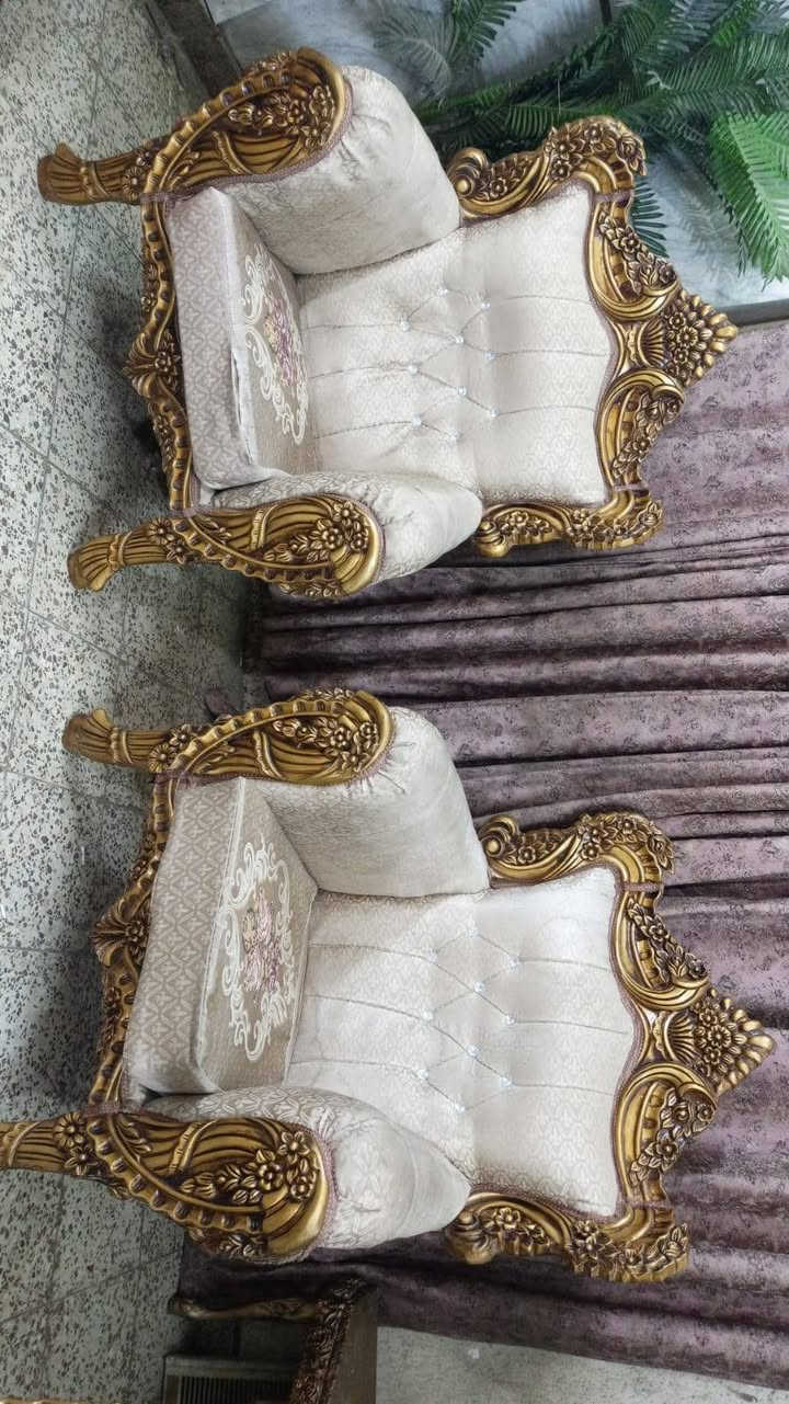 سلام عليكم تخم زان يراني نضافه 100/100
السعر 400 وبي مجال بسيط. يوجد لدينه توصيل كافت مناطق بغداد العنوان البياع. للتواصل***********

