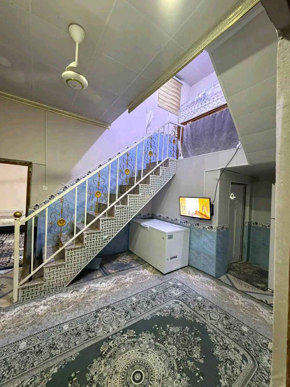 اعلان 
بيت  بحي العزل  مساحه 100 م . مربع 
طابو صرف 
 
يتكون من غرفه وصاله ومطبخ واستقبال 

وصحيات داخليه وخارجيه  
بسعر 60 مع المجال 
يباع مبادره
 تفاصيل اكثر مراجعه مكتب الساعي للعقار 
او الاتصال بالارقام التاليه 
***********
***********
***********
عنوان المكتب سايدين حي الشرطه مقابيل اسواق ريتاج 🧿
