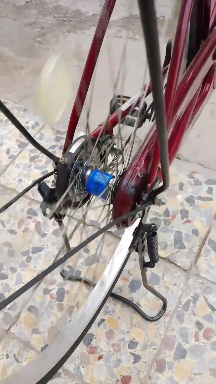ا
سلام عليكم بايسكل للبيع بناتي حجم 26 كفاله البايسكل جديد قبل شهرين نزلته من الحاويه السعر 130 وبي مجال المو شراي لا يتعبني  متواجد فيس او واتساب *********** المكان بغداد الشعله
